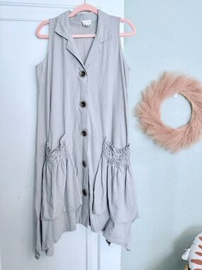 Light Gray Sleeveless Button-Front Tunic Dress